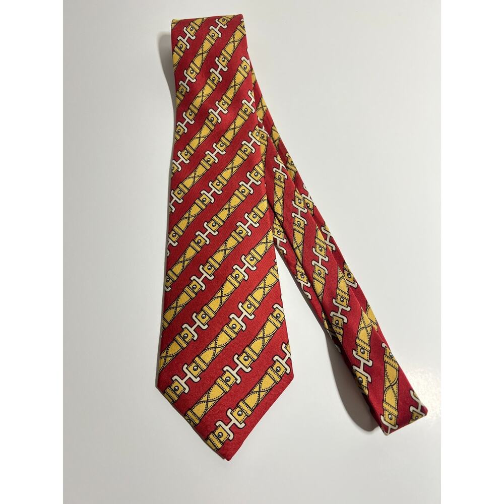 Hermes EUC Red Equestrian Buckle Print 100% Silk Tie 56" x 3.5" - Picture 7 of 8